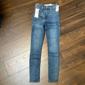 Denim Forum -  The Lola High Rise Skinny 30L